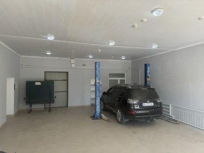 Помещение под СТО с подьемником