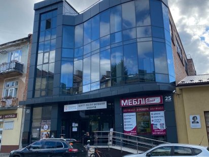 Торгова площа 300 м2 в центрі міста Калуш