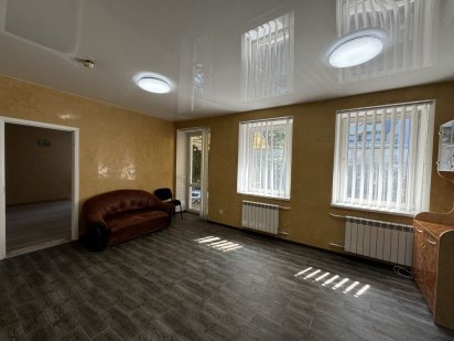 Здається приміщення в центрі міста Кам'янець-Подільський