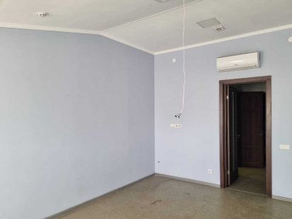 Здам офісне приміщення в районі центрального ринку Кам'янець-Подільський