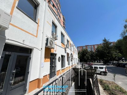 Здам фасадне приміщення в центрі міста! Кам'янець-Подільський