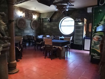 Здається кафе- бар в центрі міста . Кам'янець-Подільський