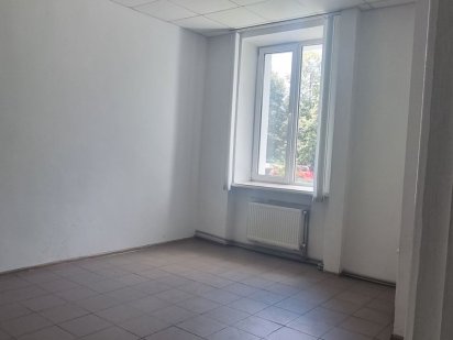 Здається приміщення. Кам'янець-Подільський