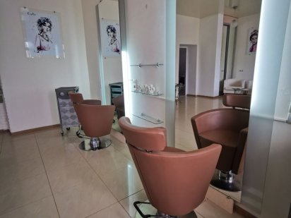 Оренда місця в салоні краси Коростень