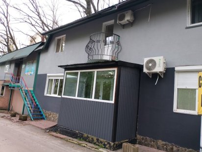 Оренда місця манікюр,бровіста шугарінг і т.д Обухов