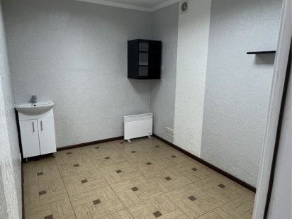 Здам кабінет в салоні ; роб місце для бровіста Обухов