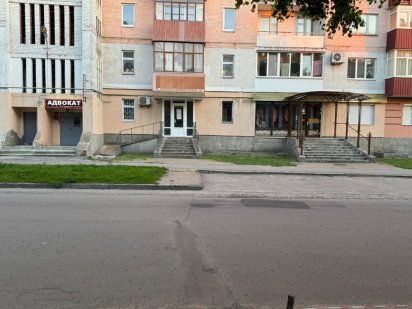 Здамо в аренду комерційне приміщення. Ромни