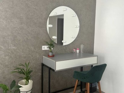 Робоче місце для майстра beauty cфери Ромни