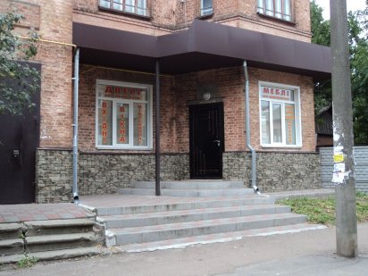 В місті Прилуки по вул. Європейській  108 здається приміщення . Прилуки