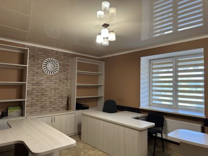 Здам приміщення в оренду під офіс Старокостянтинів