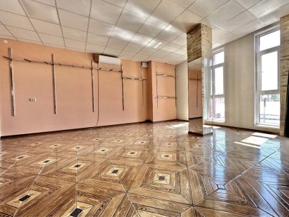 Оренда комерційного/торгового приміщення м.Стрий Стрый