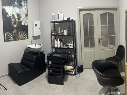 Кабінет перукаря /колориста/майстра кератину Умань