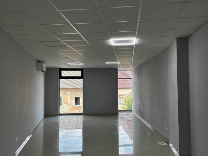 Здається приміщення в оренду центр м.Хуст! Хуст