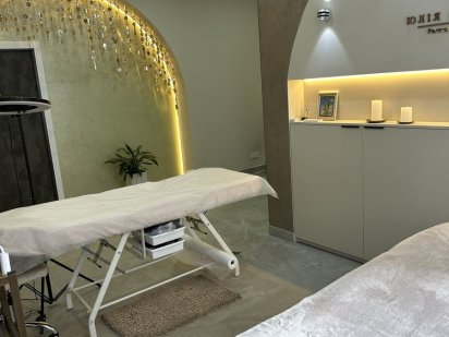 Здається в оренду місце без доплат за клмунальні ітд Хмельницький