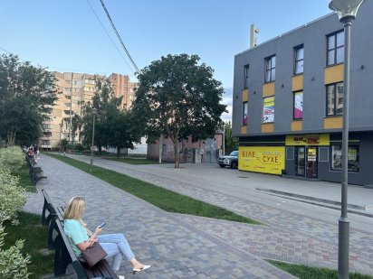 Оренда  приміщення 40 кв в центрі Броварів. Світло є завжди. Бровари