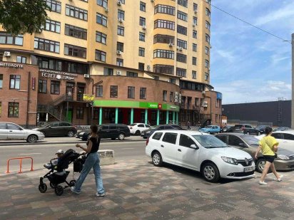 ОРЕНДА м. Вишневе, вул. Вітянська 2 Фасад Європейська Вишневое