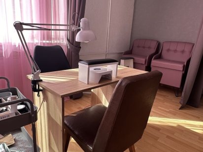 Здам в оренду робоме місце майстр манікюр бровіста перукаря Белая Церковь