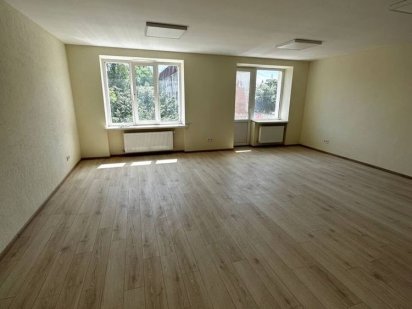 Оренда офісу 35 м2 з оптоволокном в центрі Івано-Франківськ