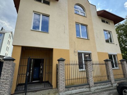 Оренда приміщення з ремонтом 66,2кв.м Центр Луцьк Луцк