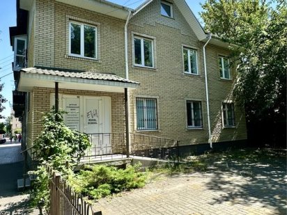 Оренда приміщення 162 кв м центр, вул. Академіка Маслова