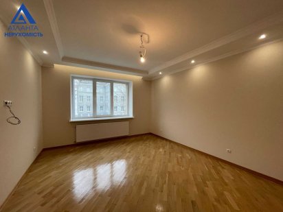 Оренда офісу в центральній частині міста Луцька, по вул. Шопена, 13! Луцьк