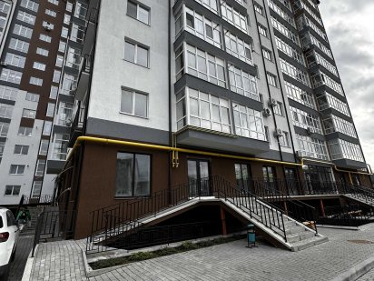 Здане приміщення в центрі,комерція Бандери-Сахарова,продам МІстечко Ивано-Франковск