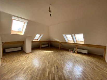 ОРЕНДА офісу, що знаходиться в центральній частині міста Луцька. Луцк