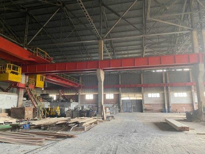 Здається в оренду половина ангару 1200-2000м2 є вантажний кран балкаSB Ивано-Франковск