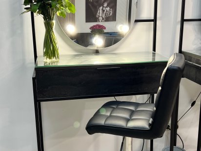 Оренда робочого місця бровиста; візажиста Івано-Франківськ