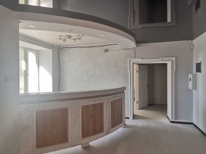 Здам в оренду приміщення 180 м2, з окремим входом. Суми