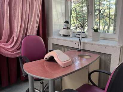 Робоче місце для маникюру та педікюру. Кривой Рог