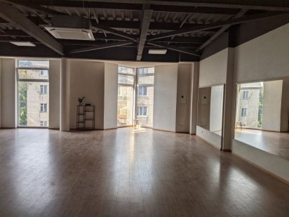 ОРЕНДА офісів від 47 м2 по ДУЖЕ ДОСТУПНІЙ ціні!!! ЧАЙКА!!! РЕМОНТ!!! Рівне