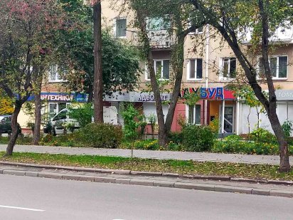 Оренда приміщення С.Бандери фасад 35м2  14 000 грн. Рівне