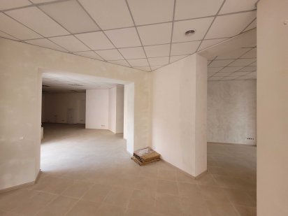 Оренда приміщення в центрі. 130 мкв. Івано-Франківськ