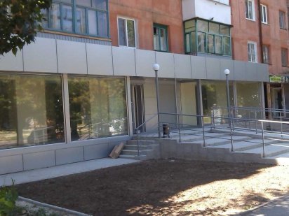 Сдам помещение 105м с хорошим трафиком и широким фасадом Кулика/Мира. Херсон