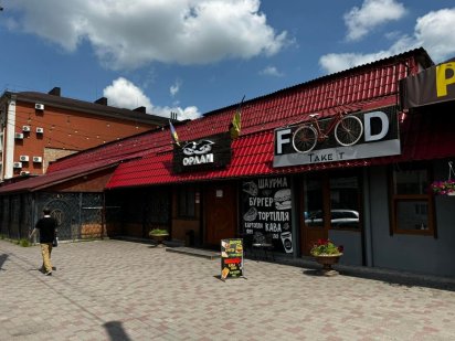 Здам в оренду фасадне комерційне приміщення по вул.Відінській. Рівне