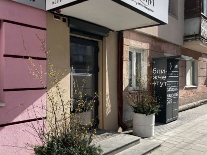 Оренда 55 кв метрів в центрі на Петлюри