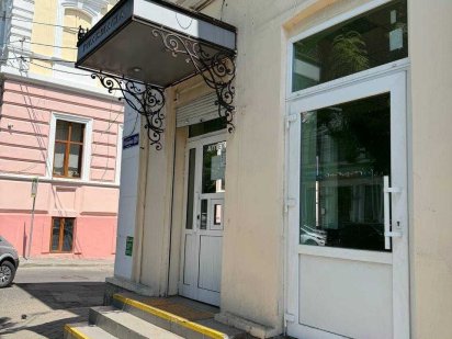 Фасадне приміщення в центрі Черновцы
