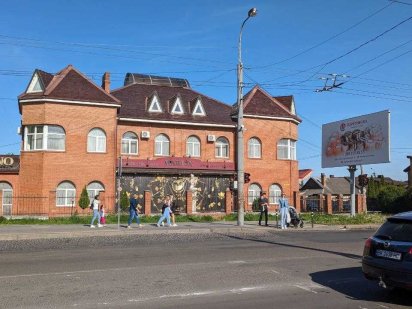 Унікальна можливість для клініки, стоматології, салону краси, готелю! Рівне