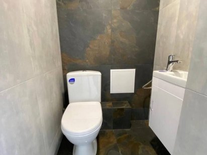 Здається офіс р-н Майдану Чернівці