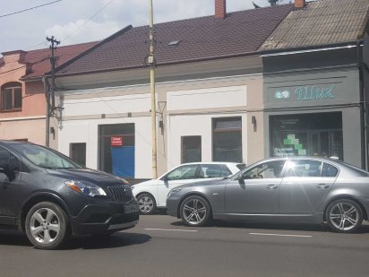 Оренда магазину у центрі, вул. Підгірна, фасад Ужгород