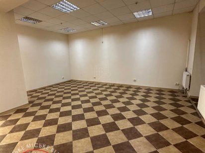 RLT K01 Оренда комерційного приміщення, фасад, Центр, Красна площа Чернігів