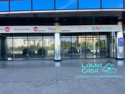 Оренда фасадного приміщення  у ТРЦ Черновцы