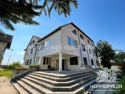 Оренда комерційного приміщення, кабінетне планування, санвузли,Садовий Ужгород