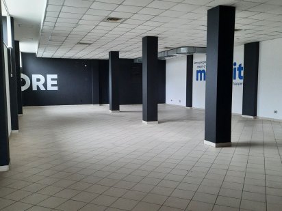 Комерційне приміщення Черновцы