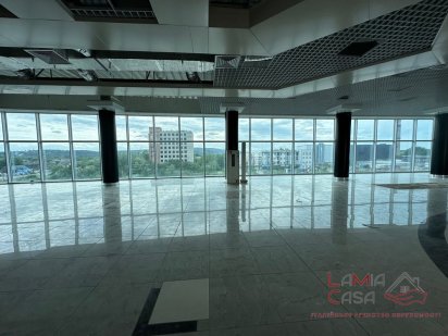 Оренда комерційного приміщення у ТРЦ Черновцы