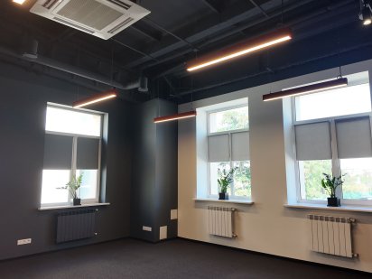 Здам свою будівлю 234 кв.м., окремий вхід, генератор, 5хв метро. Київ