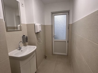 Оренда офіса район ринку з власним санвузлом Тернопіль