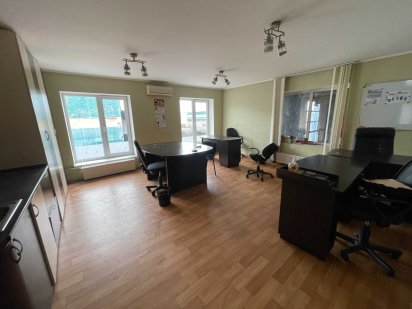 Склад з кран-балкою та офісом, вул. Смілянська Черкаси