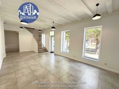 Оренда приміщення. Фасад. Ремонт. Кондиціонери. Черновцы